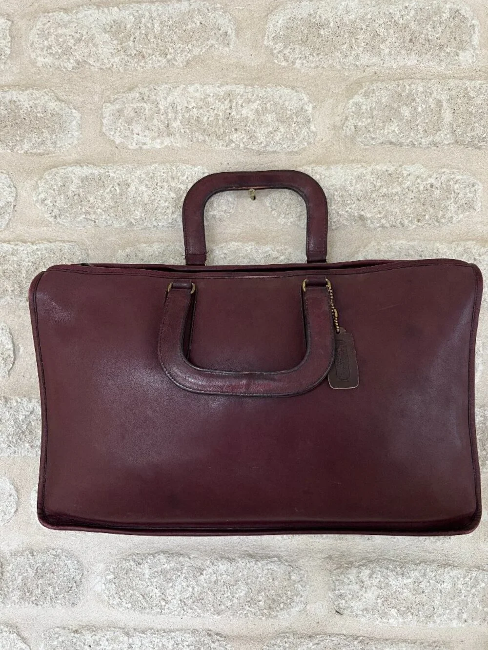 Vintage Coach glue-in label burgundy Handle Portfolio #5050 1970s 1980s rare - Picture 1 of 16